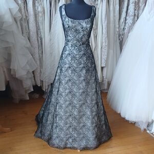 Unique Mori Lee Wedding Dress